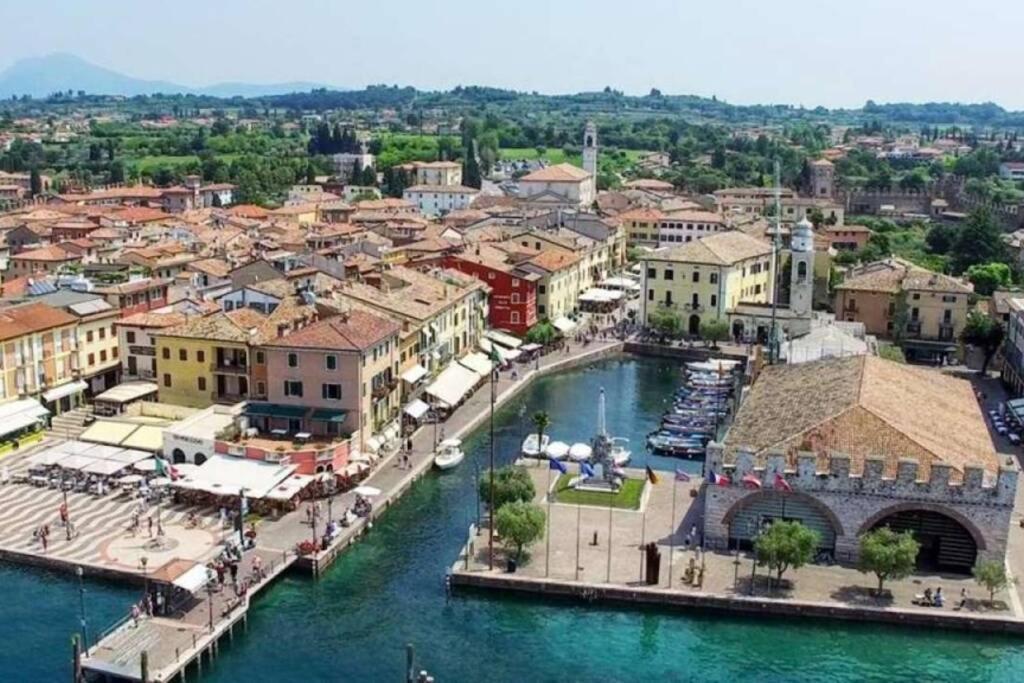 Il Quadrifoglio - Appartamento Nel Cuore Di Lazise Extérieur photo